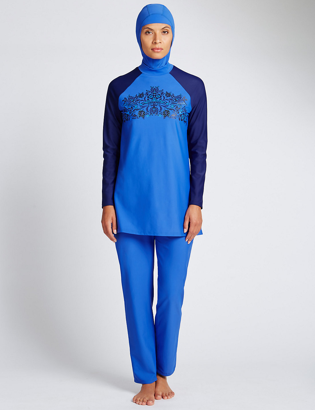 Согласно шариату: буркини от Marks & Spencer
